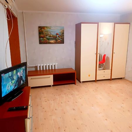 2Кімнатна В Центрі Госпіталь Вокзал Мечнікова Все Поруч Apartment Dnipro Exterior photo